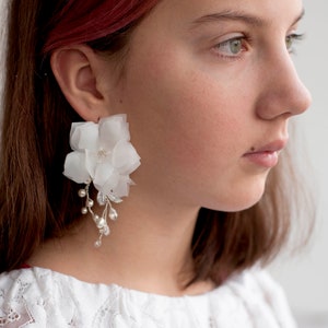 Chiffon earrings Bridal flower earring Silk earring Big flower earrings Statement earring Wedding lighweight earrings Handmade earrings Boho