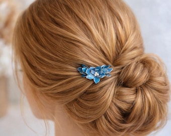 Blue Floral Hair Pins, Something blue Flower Wedding Clips, Bridal Hair Accessories, Light Blue Bridesmaid Gift, pearls Hair Piece