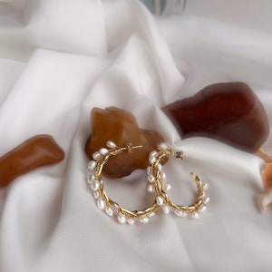 Hoop pearls earrings gold Circles pearls earrings Boho bridal statement earrings wedding jewellery trendy earrings image 5