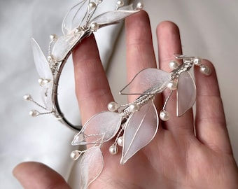 Wedding Arm Band cuff Upper pearls bride Cuff Bracele Bridal accessory Bridal Body Jewelry Adjustable leaves Bracele Unique white boho cuff