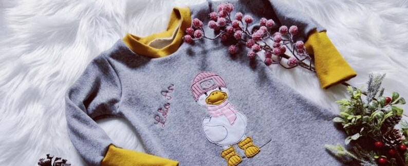 Cute Winter Duck Grey Cuddle Winter Pajamas for Girls 2 Pieces Trousers Shirt grey/Mustard Duck PEACE image 1