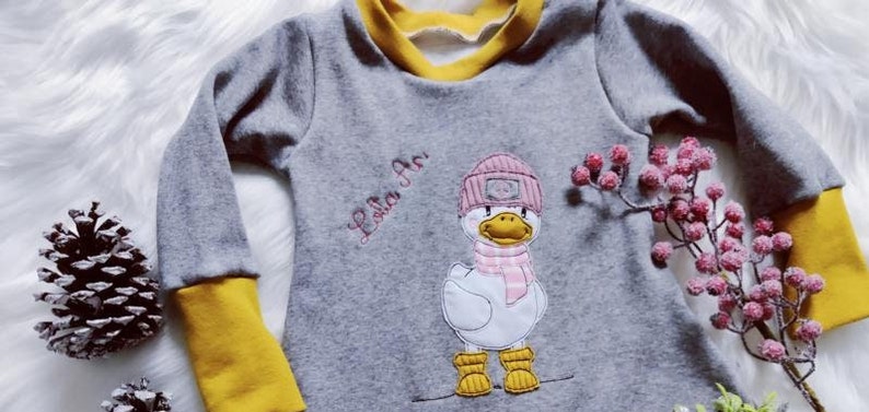 Cute Winter Duck Grey Cuddle Winter Pajamas for Girls 2 Pieces Trousers Shirt grey/Mustard Duck PEACE image 5