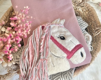 Pony horse cinnamon star dress old pink cream