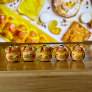 Handmade Polymer Clay Pawstry – Pig Bun with Butter & Syrup Charm