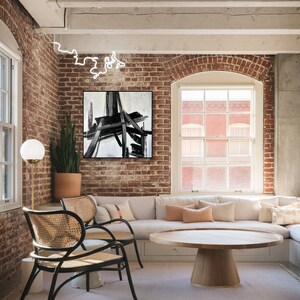 Original abstrakte Schwarz-Weiß-Gemälde auf Leinwand, abstrakte Eiffelturm-minimalistische Kunst, moderne strukturierte Malerei für Wohnkultur 68 x 28 Bild 2