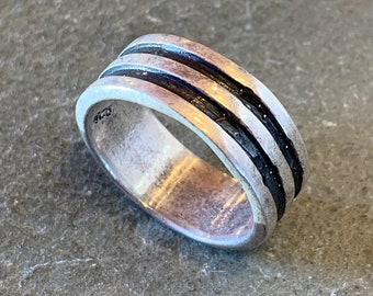 Striped Sterling Silver Band Ring, Size 7 1/2, 7mm wide band ring