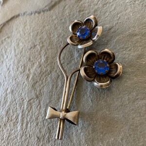 Vintage Floral Bouquet Pin Brooch with Blue Glass Stones 1960&#39;s