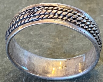 Sterling Silver Band Ring with Rope Design, Size 10 1/2