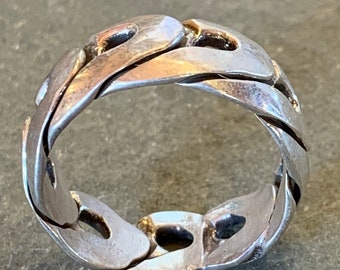 Sterling Silver Patterned Band, Size 10 1/2