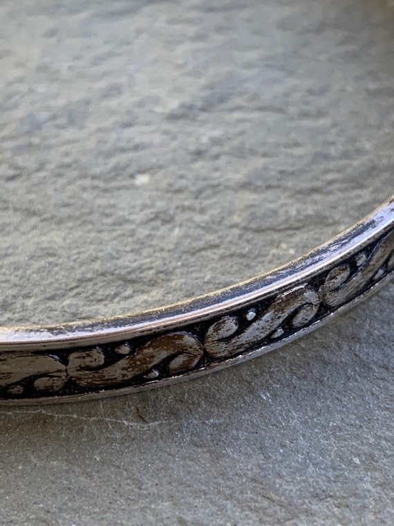 Vintage patterned sterling silver bangle bracelet,