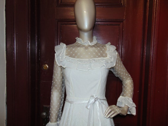 Vintage Short Wedding Dress - image 2