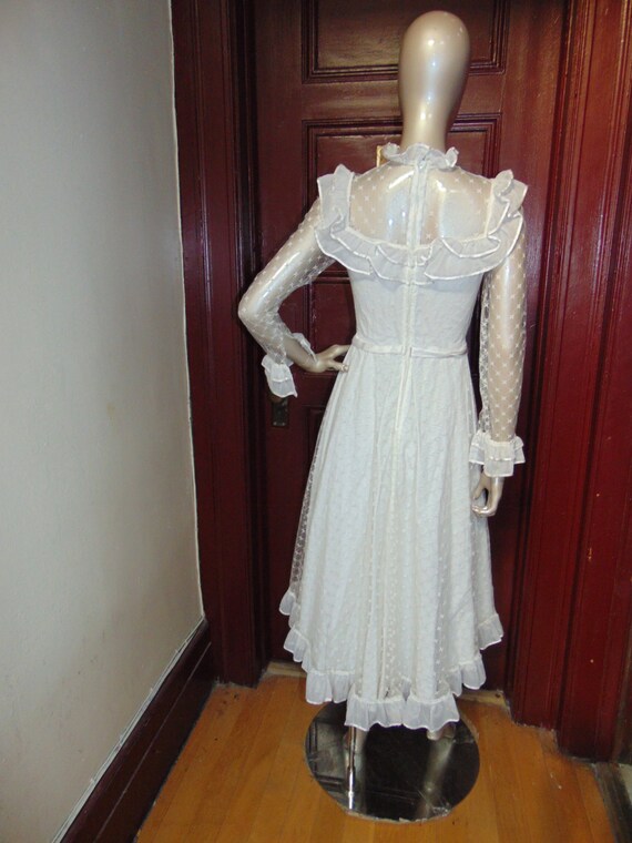 Vintage Short Wedding Dress - image 5