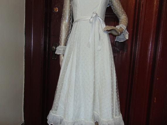 Vintage Short Wedding Dress - image 3