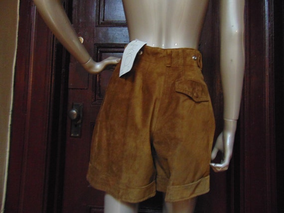 VAKKO SUEDE SHORTS - image 2