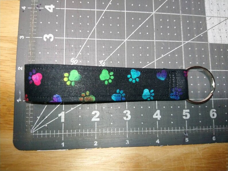 New Key Fob Wrist Lanyard Wristlet Key Chain Fabric Strap Paw Print Heart Pet