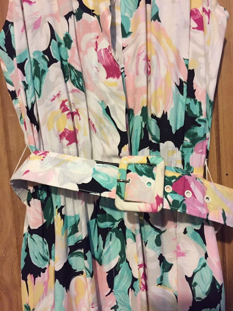 80/'s Floral Collared Tea Dress Day Dress Summer Dress Picnic Belted Floral Ditsy Button Front Down Open Boho XS S