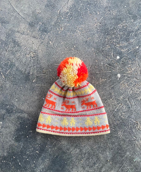 70s Wool Nordic theme beanie Pom Pom reindeer win… - image 1