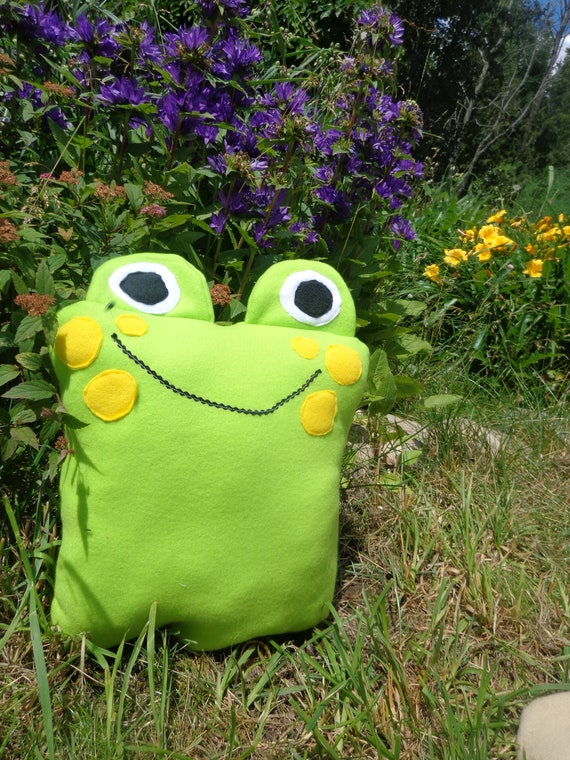 Mr Frog Pillow -  Canada