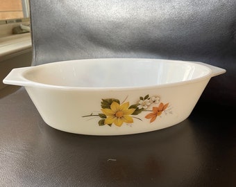 Vintage 1970s Pyrex from England "Autumn Glory" Oval Casserole Dish - 11" - PRICE INCLUDES SHIPPING!