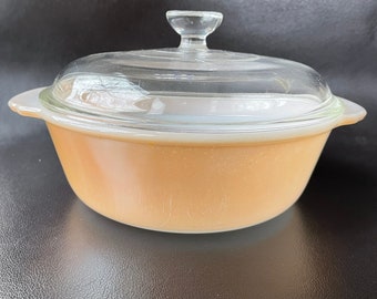 Rare 70s Peach Lustre Fire King 1-Quart Round Casserole Dish w/lid