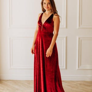 Burgundy Velvet Bridesmaid Dress – V-Neck Prom, Evening & Cocktail Gown, Elegant Formal Velvet Dress