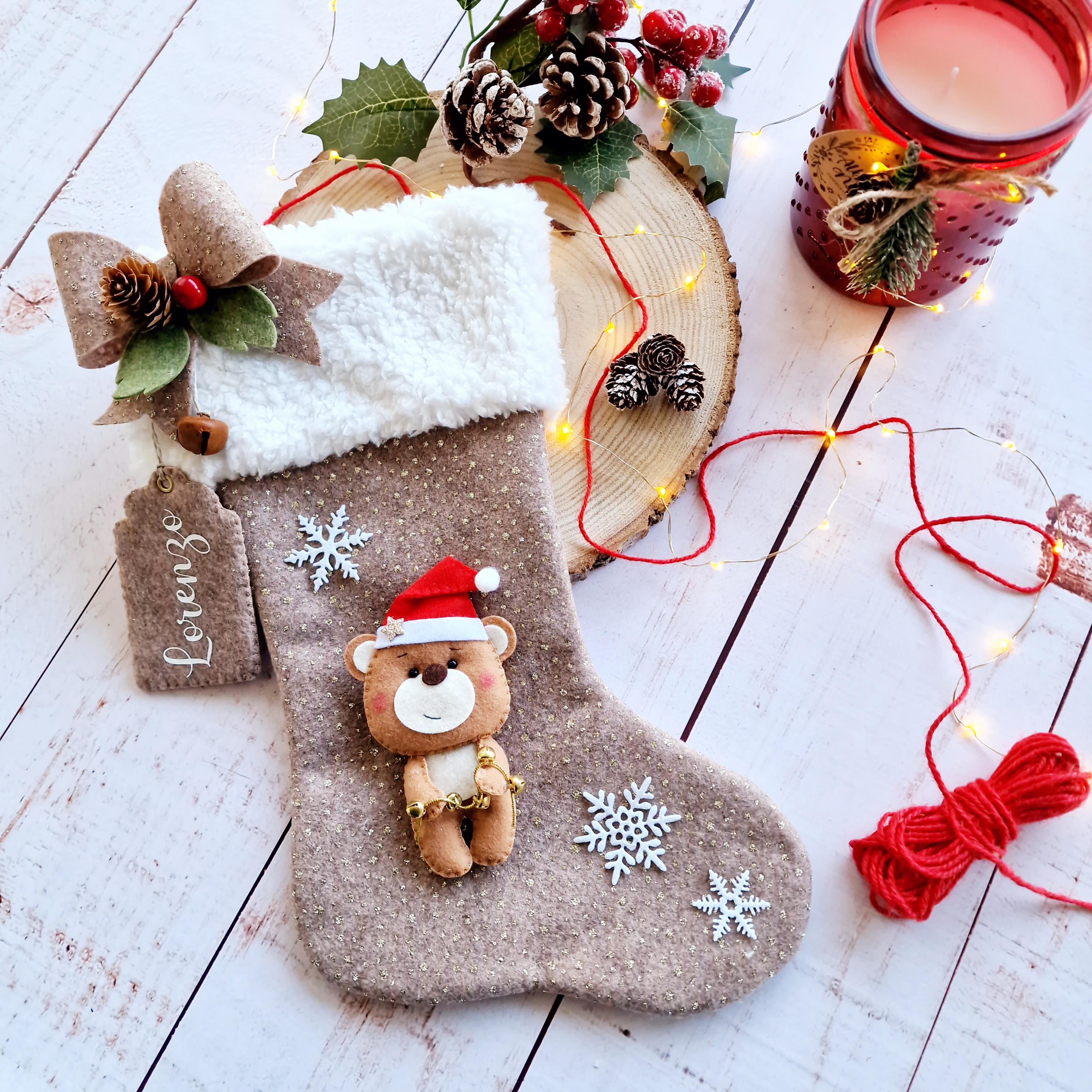 Dremisland Grande Calze di Natale 4 Pezzi, 46cm Calze di Natale Rosso con Renne Peluche Pelliccia Polsini Personalizzate Calze per Vacanze in Famiglia Decorazioni Natalizie