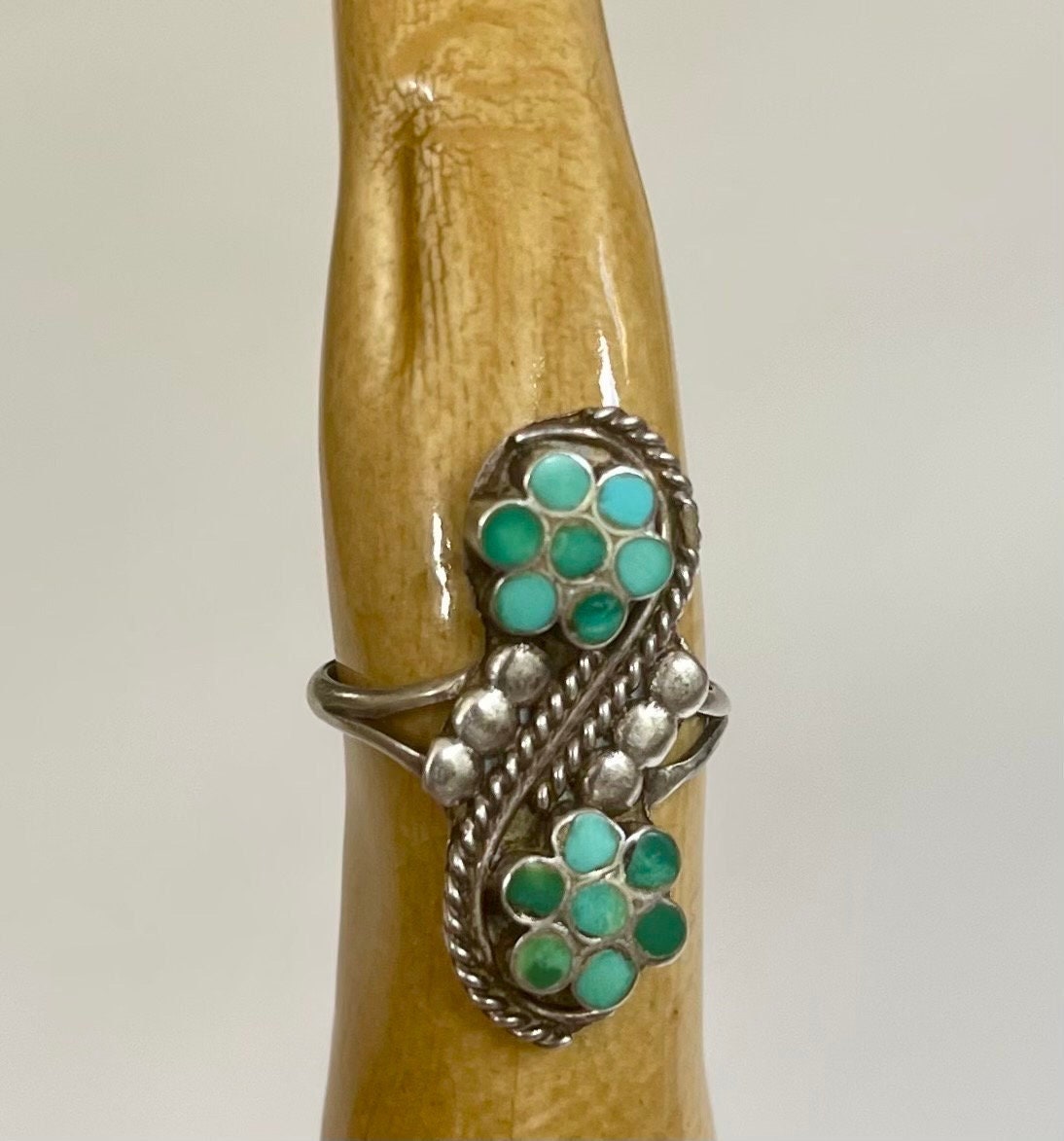 Delicate Dishta Turquoise Ring Double Flower Vintage Native