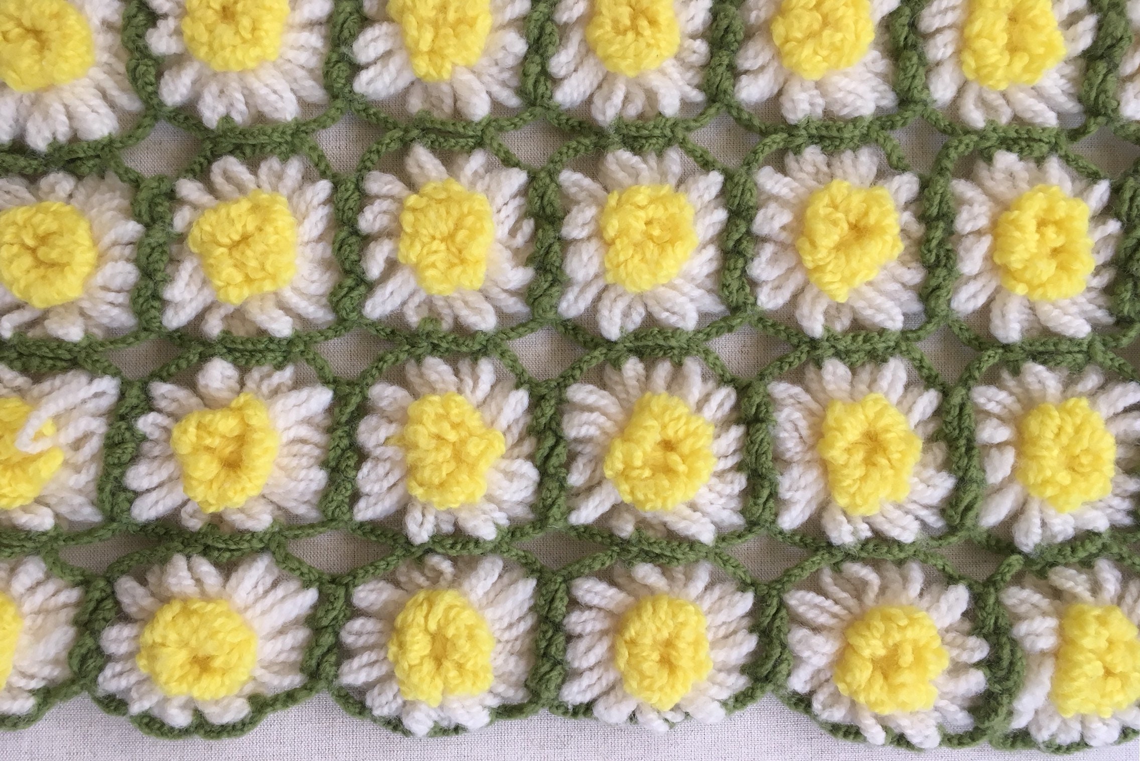 Wool Daisy Crochet Blanket Throw Afghan Vintage Handmade Hand Knit