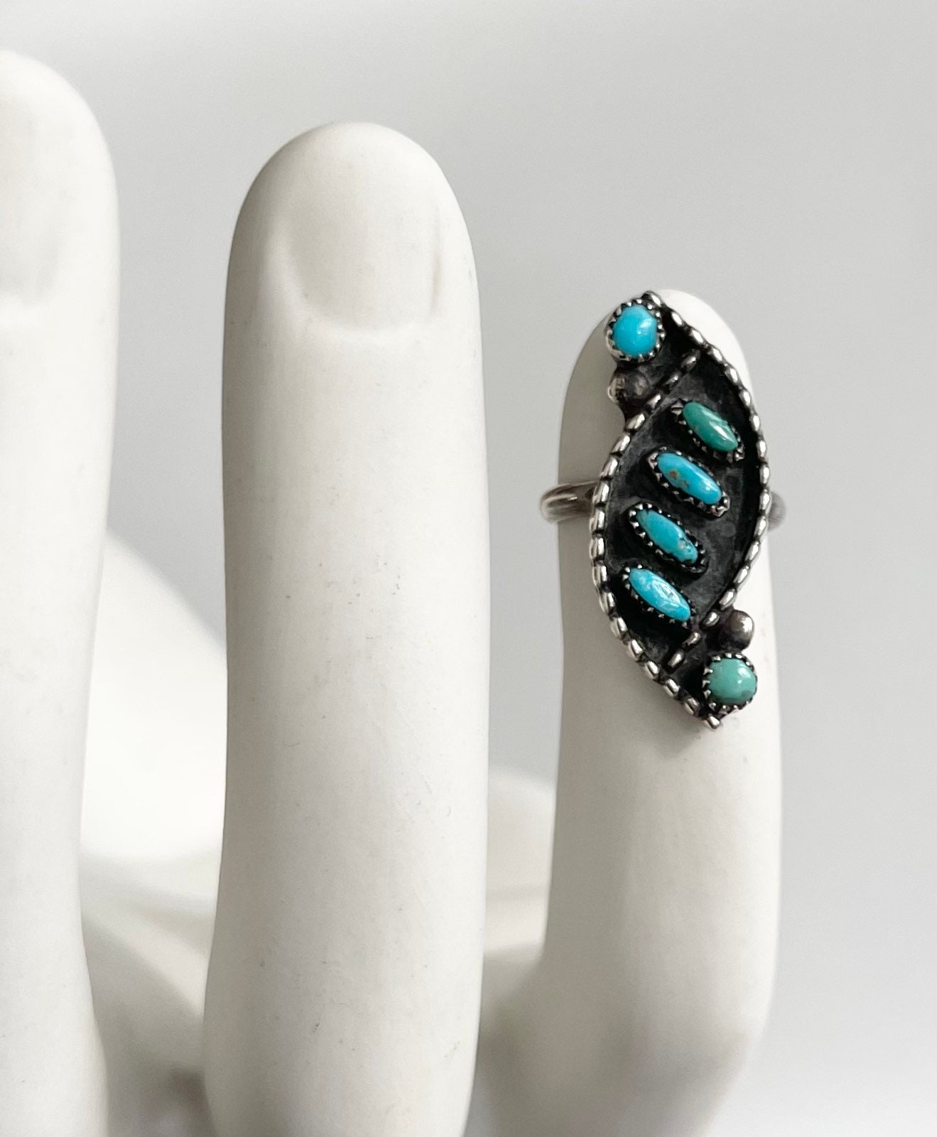 Zuni Turquoise Ring Needlepoint Set Stones Vintage Old Pawn Native