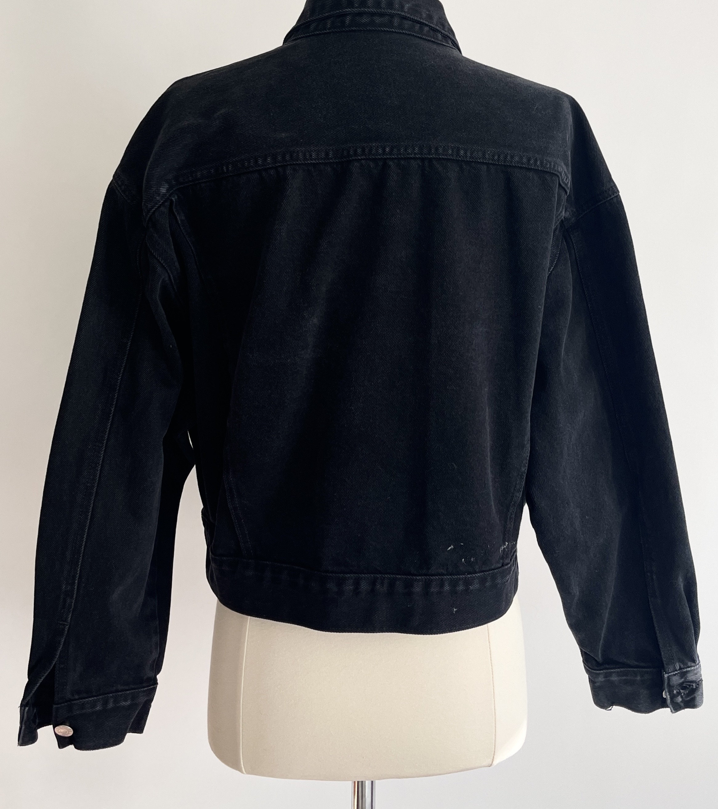 GUESS | 90'S MADE IN USA WHITE LINE DENIM JACKET  [USED]
