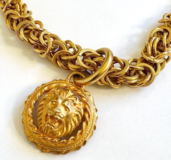Vintage Gold Lion Necklace Vintage Chunky Gold Byzantine Link Chain Lion Head Medallion Pendant 80s Designer Costume Jewelry