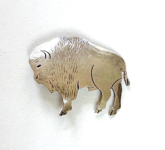 Sterling Silver Buffalo Pin Brooch Vintage Native American Navajo Handcrafted 925 Silver Buffalo Bison Animal Symbol