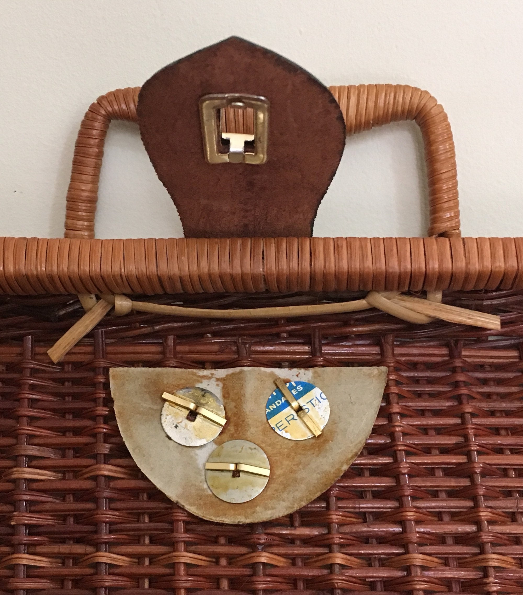 Wicker Picnic Basket Suitcase Vintage 70s Leather Closure Brass Tone