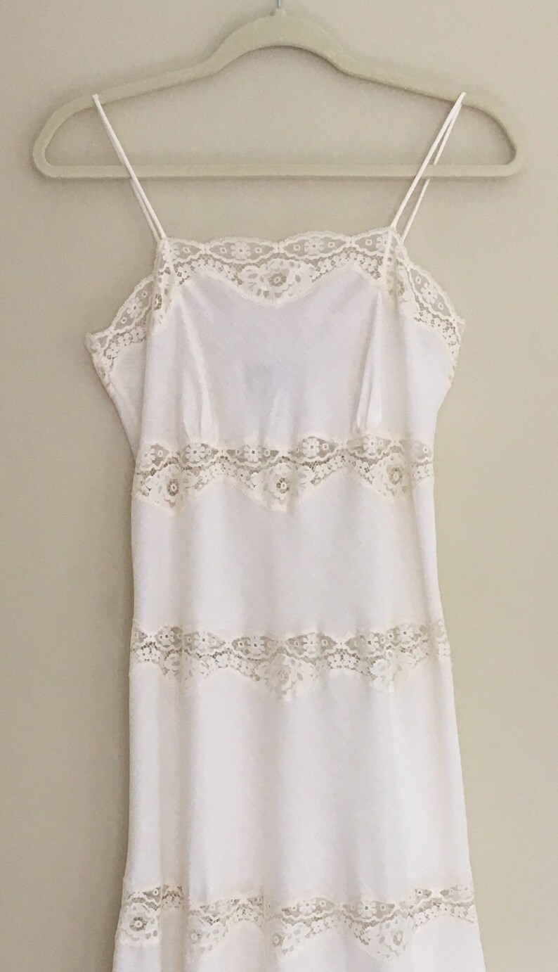 Long White Lace Nightgown Slip Nightie Vintage Lily Of France Romantic Floor Length Size Small Xs