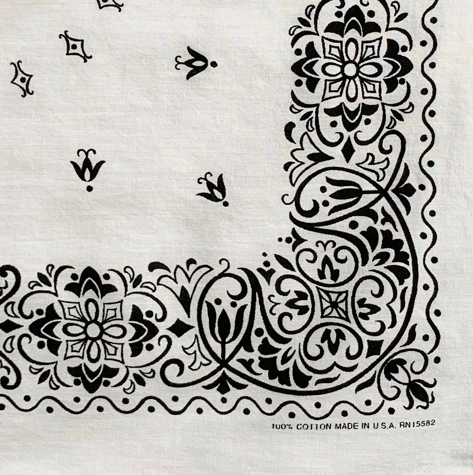 Bandana Vintage Indien USA - 50% Coton 50% Polyester, Motif Art Indien, Occasion Unisexe