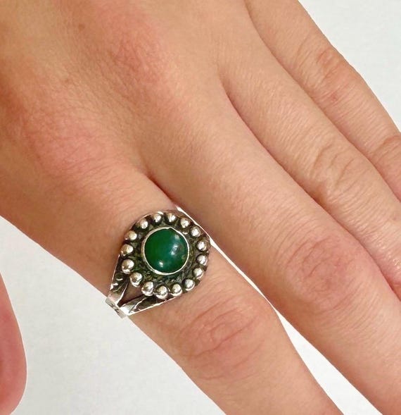 Antique Navajo Turquoise Ring Fred Harvey Era Native American Vintage Stamped Sterling Silver Band Oval Green Turquoise Cabochon Size 6.5