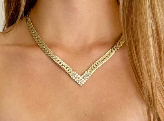 80s Gold Chain Necklace Western Glam Rodeo Queen Vintage Slinky Serpentine Liquid Link Crystal Encrusted Western Tip Pendant 19"