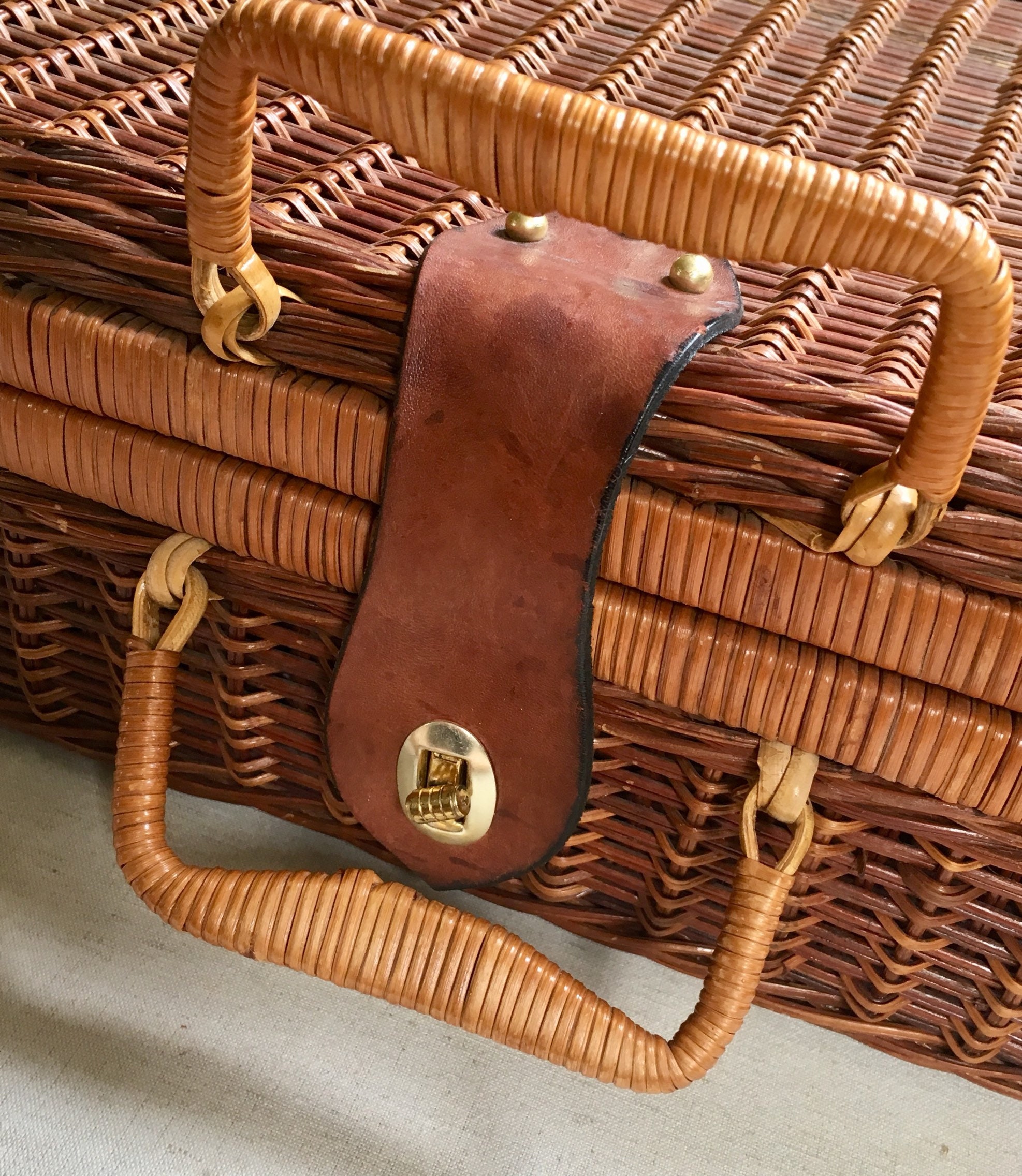 Wicker Picnic Basket Suitcase Vintage 70s Leather Closure Brass