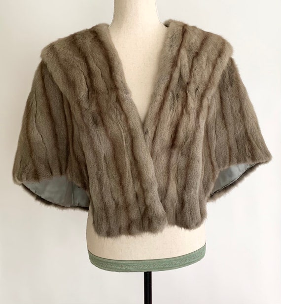 Soft Gray Fur Wrap Stole Vintage 50s A.F. Schwalbe