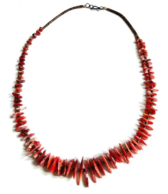 Fine Vintage Native American Spiny Oyster Beaded Necklace Santo Domingo Pueblo
