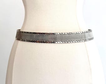 Vintage Luxury Metallic Silver Belt Tone Mesh Western Movie  display picture 2