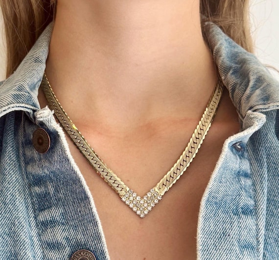 80s Gold Chain Necklace Western Glam Rodeo Queen Vintage Slinky Serpentine Liquid Link Crystal Encrusted Western Tip Pendant 19"