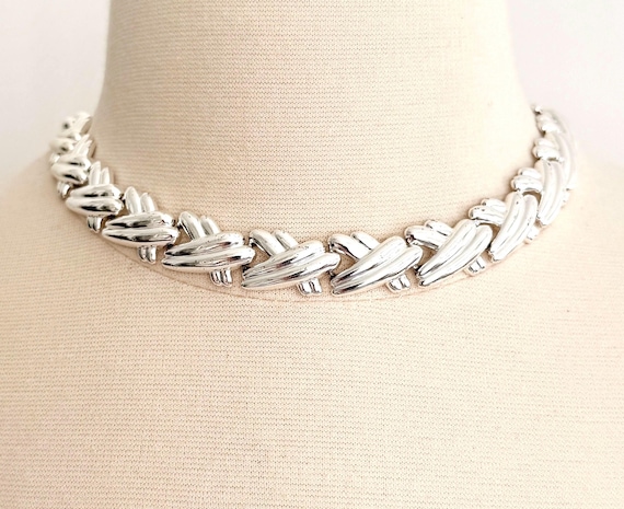 80s Silver X Choker Necklace Textured Ribbed Chunky Silver Tone Links Vintage Costume Jewelry 16.25"