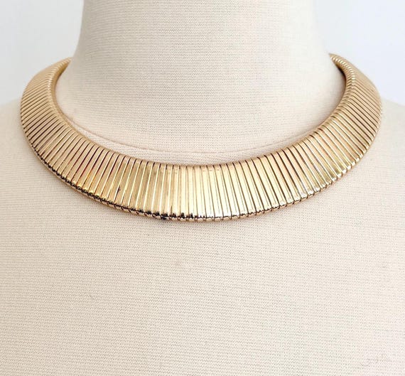 Wide 80s Gold Necklace Vintage Slinky Serpentine Liquid Link Chain Minimalist Vintage Gold Tone Costume Jewelry