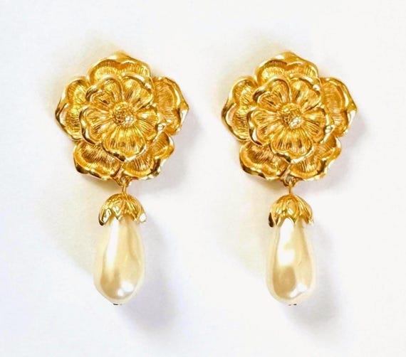 Vintage Gold Pearl Earrings 80s 90s Avon Chunky Gold Tone Rose Floral Drop Dangle Costume Jewelry