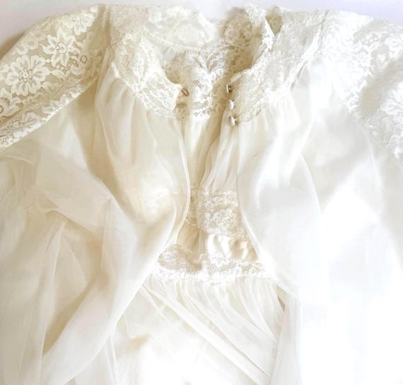 Vintage 50s Vanity Fair Nightgown Peignoir Set: Ivory Lace, Empire Waist XXS