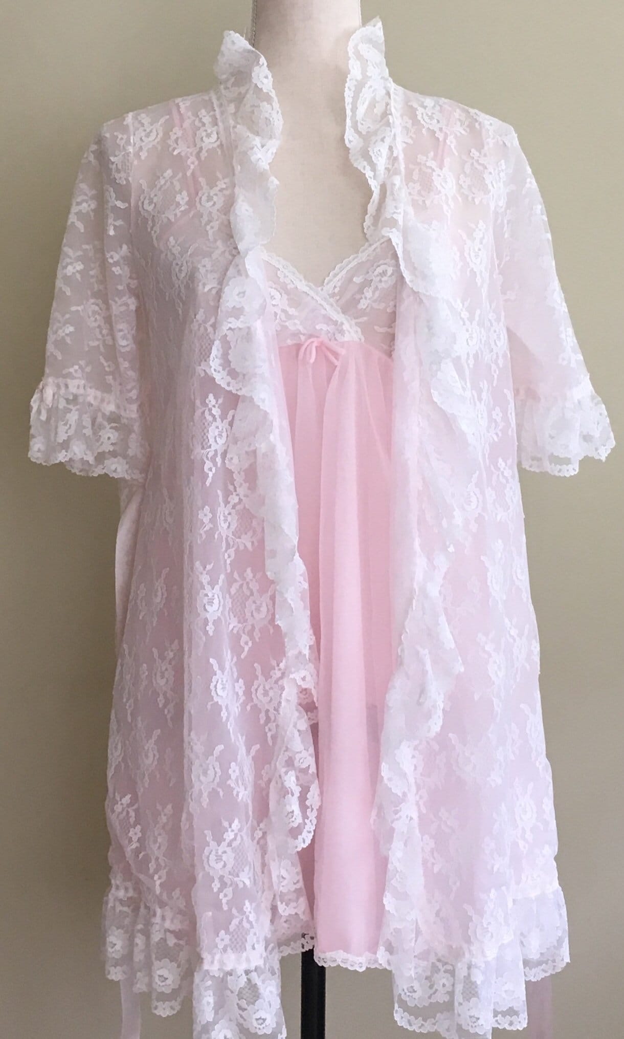 White Lace Bridal Babydoll Peignoir Two Piece Set Vintage 60s Made by