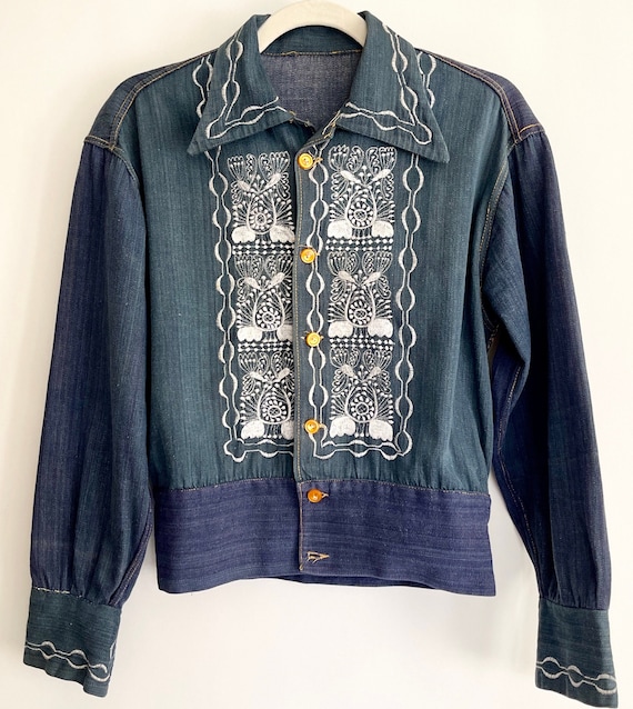 70s Embroidered Denim Jacket Vintage Handmade Hand Embroidered Folk Boho Lightweight Blue Cotton Denim Decorative Floral Embroidery XS