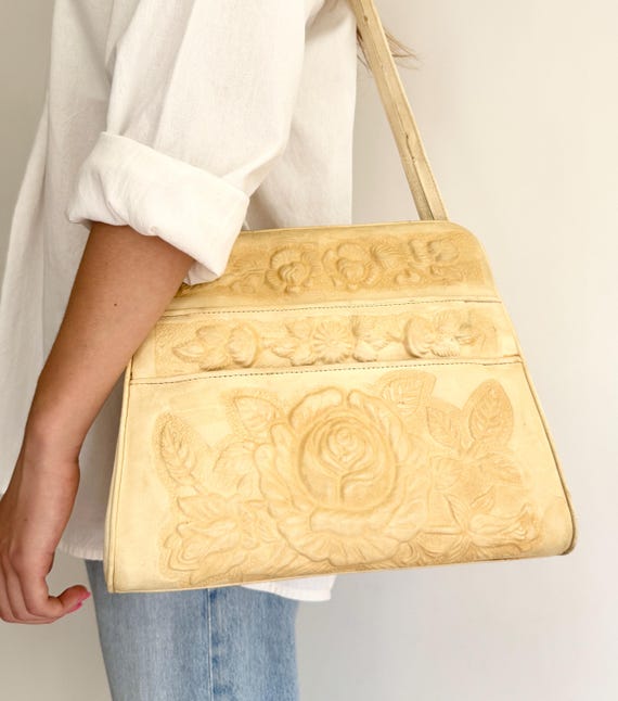 Cream Tooled Leather Bag Shoulder Bag Purse Handbag Vintage 70s Western Floral Hand Tooled Floral Divided Interior Zip Top