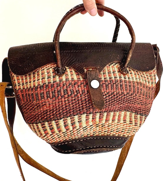 Desert Tone Sisal Bag Vintage Tooled Leather Trim Purse Neutral Brown Natural White Rose Striped Woven Sisal
